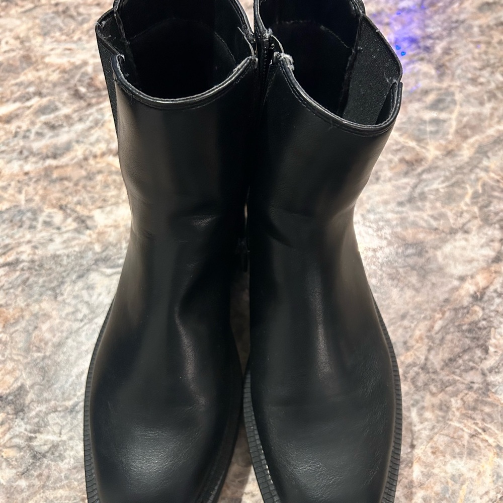 Sam&Libby Classic Black Ankle Booties